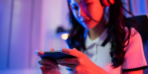 Playing a mobile game for 60 minutes is enough to alter attentional network functions, study finds