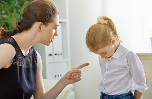 Study finds harsh maternal discipline can leave daughters vulnerable to anxiety and depression