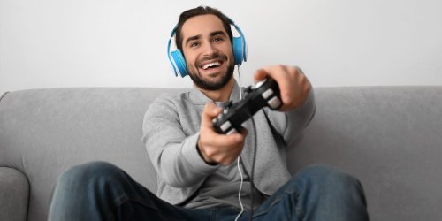 Video gaming appears to enhance recovery from work stress