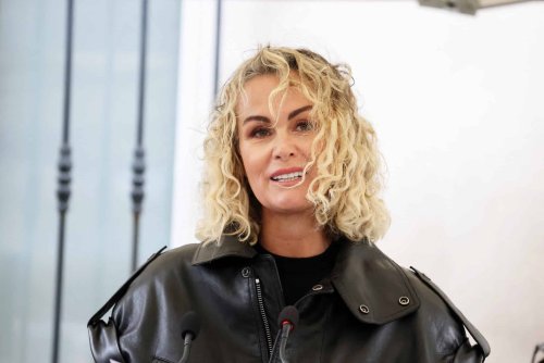 Laeticia Hallyday exténuée par la vente de la maison de Johnny à Marnes-la-Coquette : elle tente le tout pour le tout