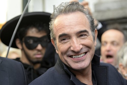 "Quand on caresse quelqu’un, on ne peut pas faire semblant", Jean Dujardin dit toute la vérité sur les scènes d’amour au cinéma