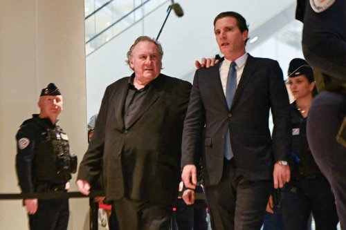 Gérard Depardieu : mais que fait Fanny Ardant à son procès ?