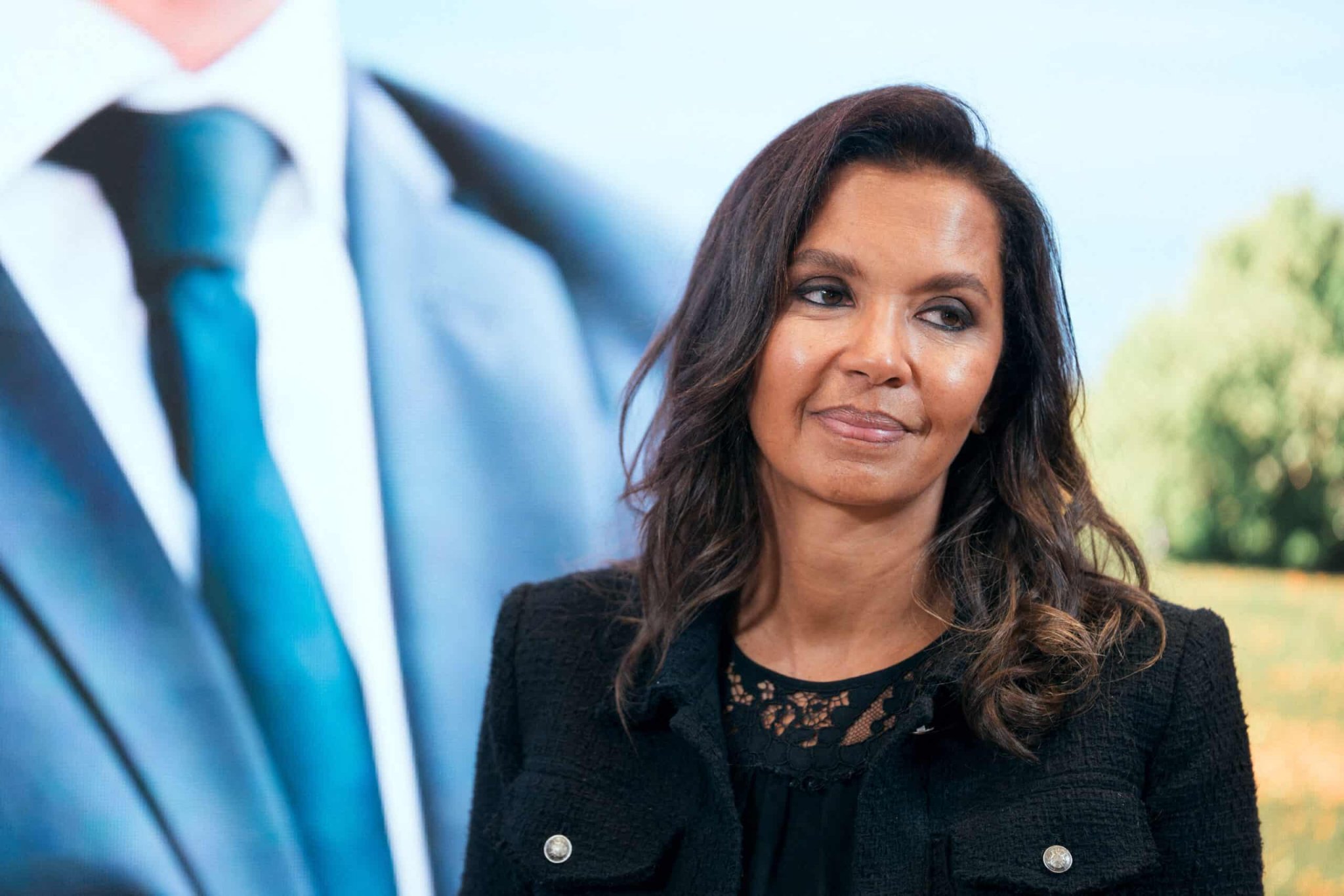 Karine Le Marchand s’exile aux États-Unis : grosse annonce sur Instagram
