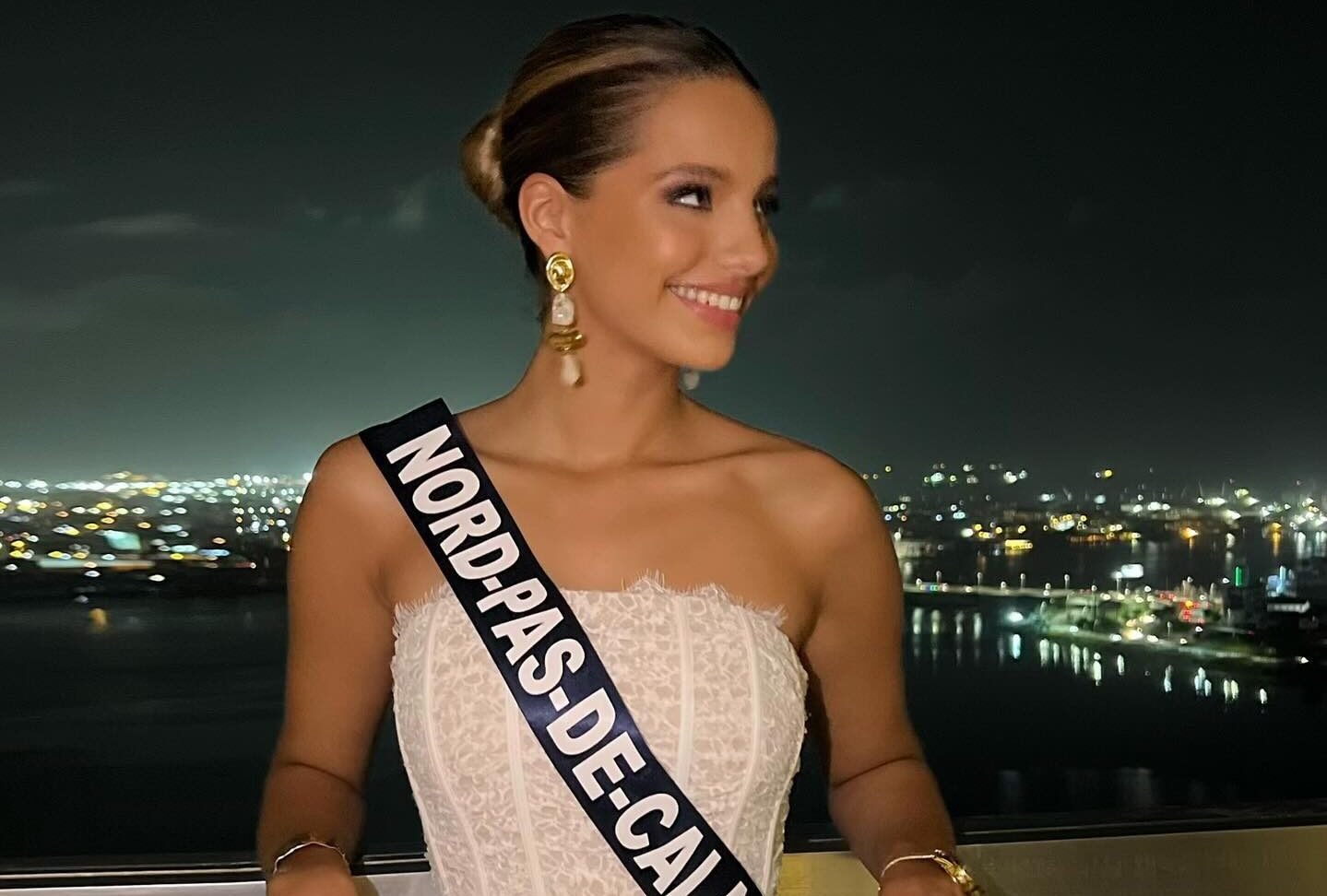 Sabah Aïb présente ses excuses après le scandale causé par sa soeur contre la nouvelle Miss France 2025