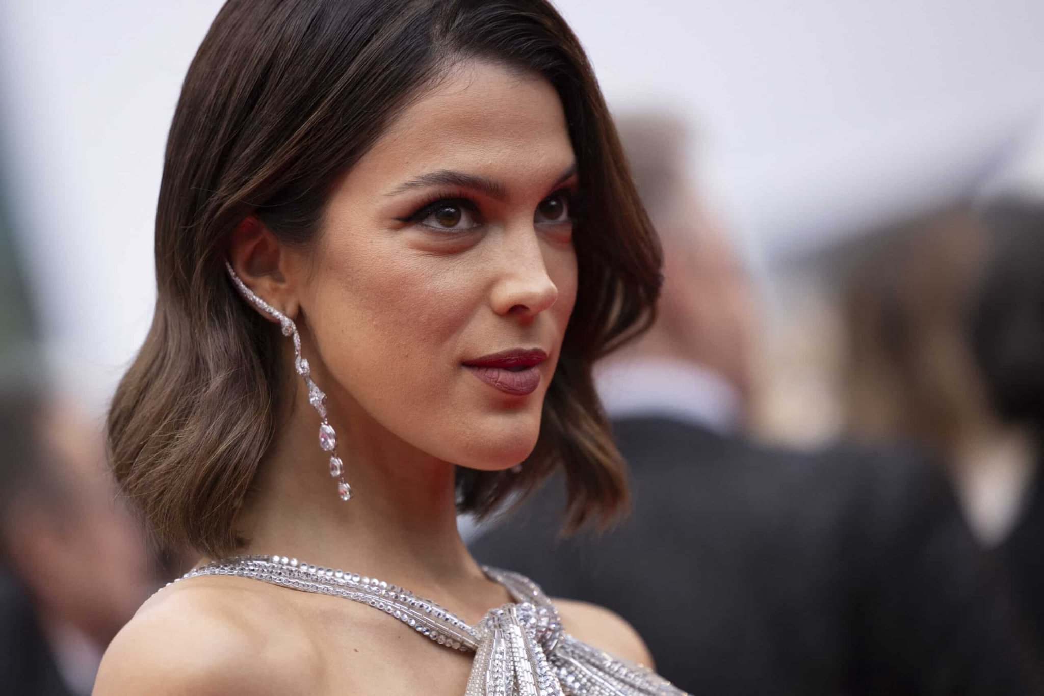 Iris Mittenaere en Thaïlande pendant le séisme : triste annonce sur Instagram