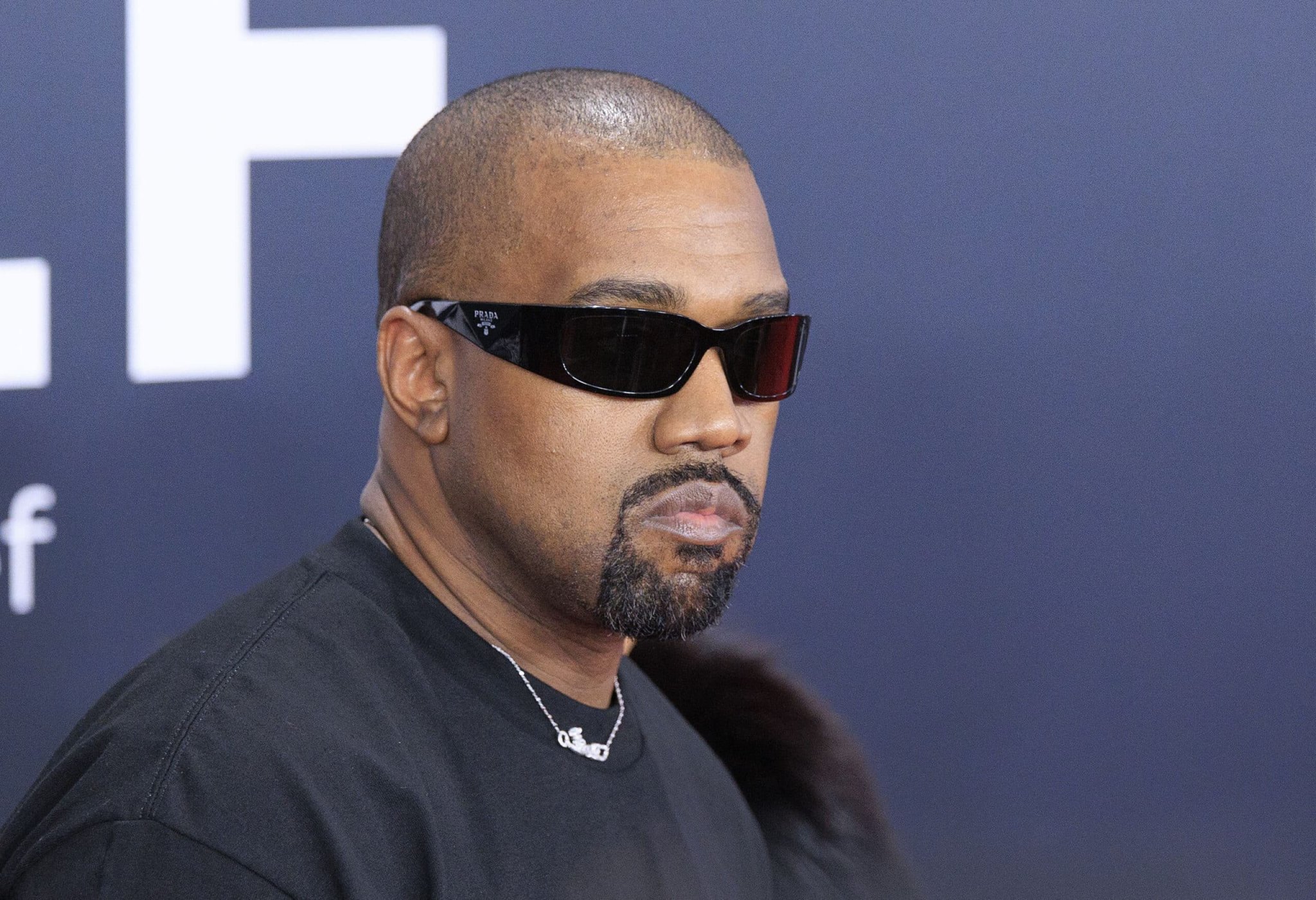 Kanye West s'en prend à ses petits-enfants, la mère de Beyonce contre-attaque