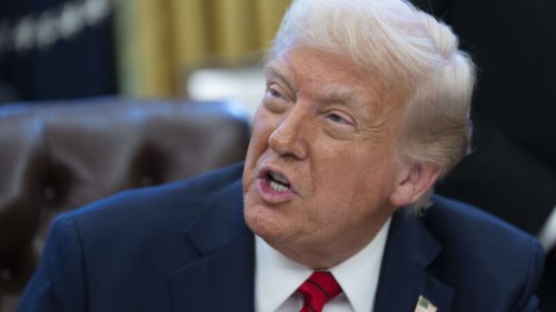 Donald Trump a annoncé vouloir limoger le président de la réserve fédérale américaine : peut-il le faire ?