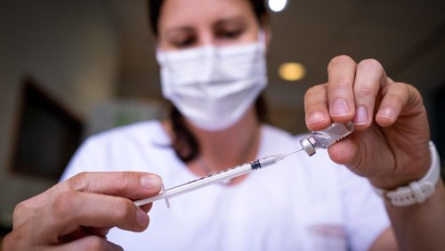 Covid-19 : la Haute autorité de santé préconise la levée de l’obligation vaccinale pour les soignants