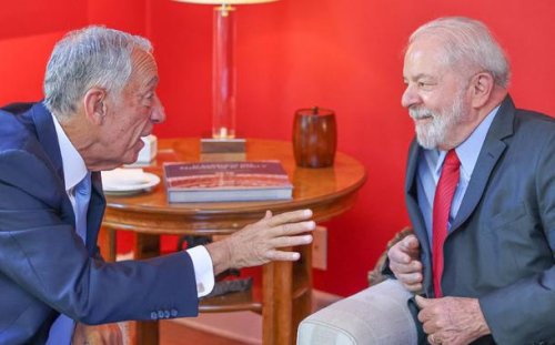 Presidente de Portugal, Marcelo Rebelo, se encontra com Lula durante visita ao Brasil