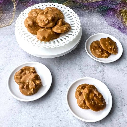 Creamy New Orleans Pralines (Perfect Mardi Gras Candy)