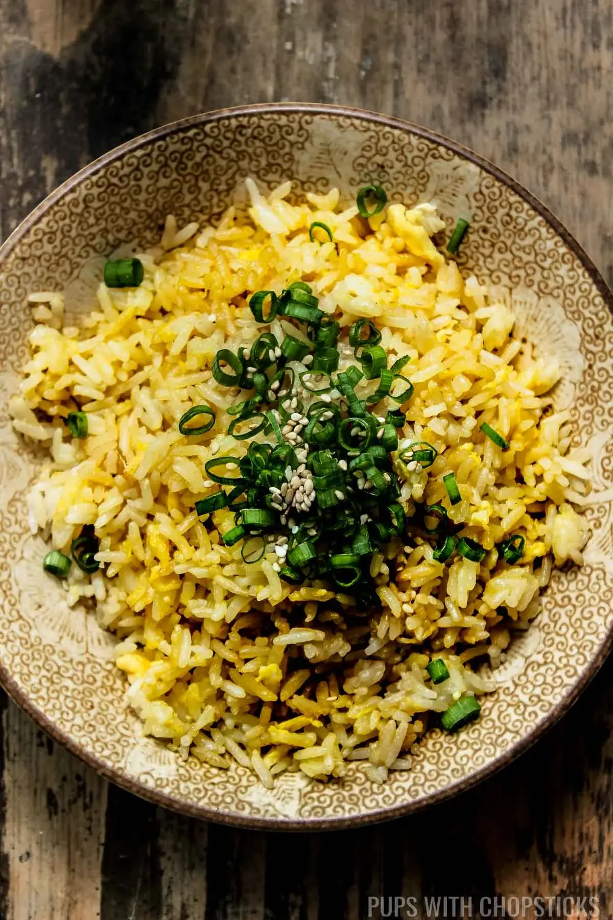 Easy Egg Fried Rice (5 Ingredients)