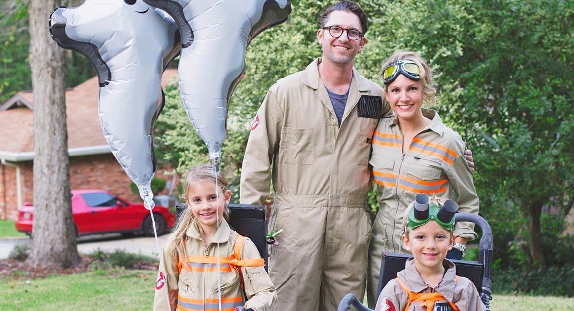 42 Family Halloween Costumes Everyone Can Get In On