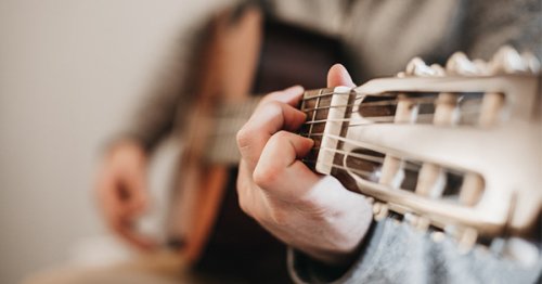 You Can Now Learn How to Play the Guitar (or Ukulele) for Free Online, Thanks to Fender