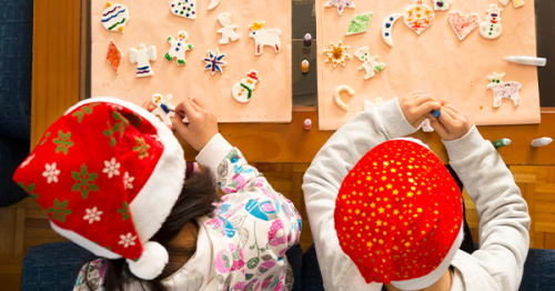 31 Christmas Crafts for Toddlers That They Can Actually Do