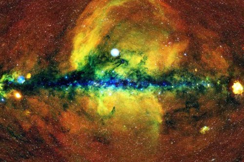 Strange bubbles at the heart of our galaxy have been puzzling scientists for 15 years. Now they may have found the answer