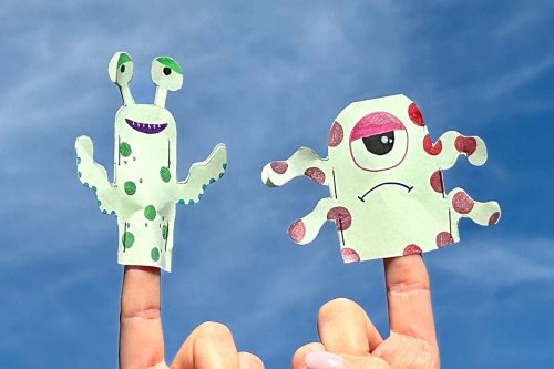 13 space crafts to make your little ones’ creativity blast off
