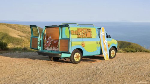 Ora si può dormire nel furgone di Scooby Doo per 20 dollari a notte