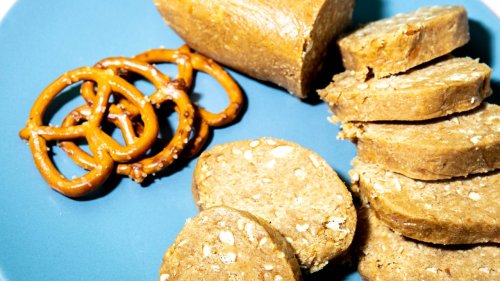 These No-Bake PB Pretzel Cookies Are SO Easy—Just Mix, Freeze + Slice