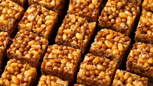 Alicia Silverstone's Nut Butter Crispy Rice Treats with Chocolate Chips | Dairy-Free Dessert