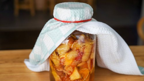 How to Make Your Own Apple Cider Vinegar