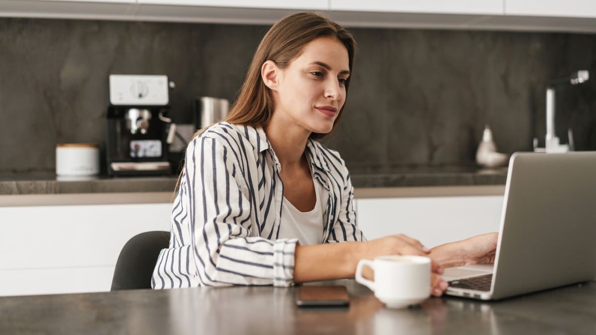 15 Legit Work From Home Jobs to Try Today
