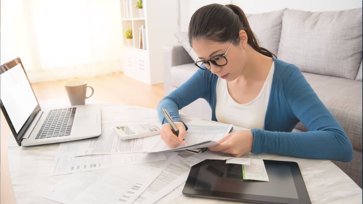 Budget Better with These 5 Free and Easy-to-Use Excel Tools