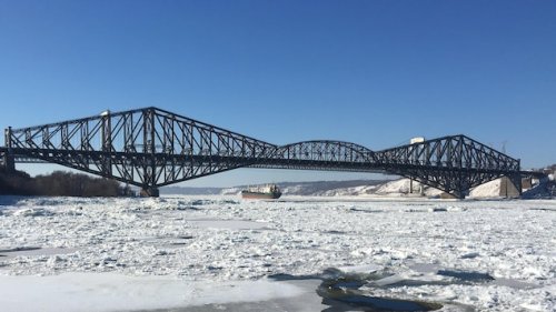 Prolongation du contrat d’Yvon Charest pour le rachat du pont de Québec