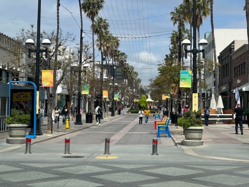 Santa Monica wants you to day drink on the 3rd St. Promenade