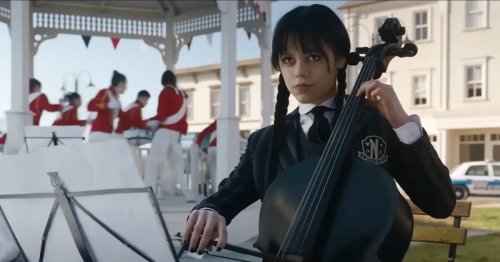Wednesday sur Netflix : La performance de Jenna Ortega au violoncelle surprend les internautes