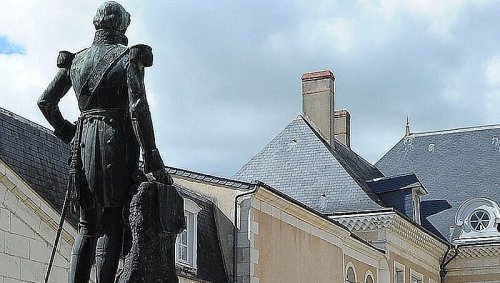 Christine Angot, le musée et le pouvoir