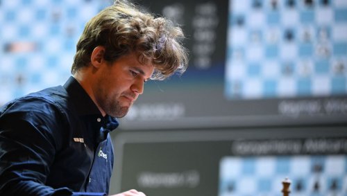 Le grand maitre des échecs Magnus Carlsen poussé au match nul lors d'un match en ligne "contre le monde"