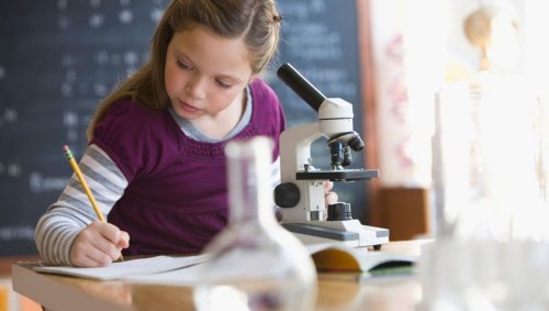 Pierre Léna : "Les scientifiques ont gardé l'étonnement de l'enfance"
