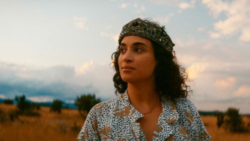 Bataille de Poitiers, bell hooks et tuto make-up avec Camélia Jordana