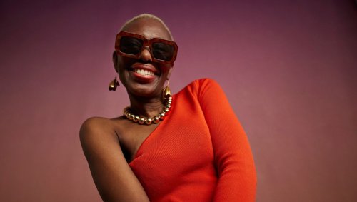 "L'hyperféminité", le nouveau visage de la Bimbo contemporaine
