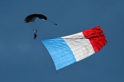 Paris humilié, Paris sans alliés ? - Ép. 1/4 - Crise des sous-marins : l’ambition française torpillée