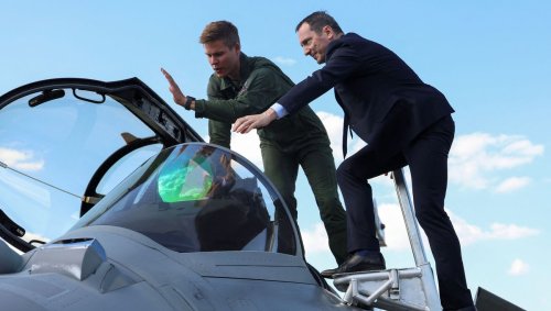 Le report des charges du ministère des Armées inquiète la Cour des Comptes