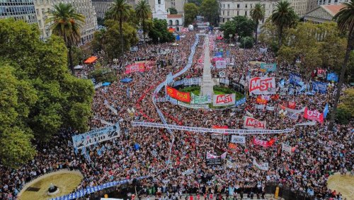 Argentine : la manifestation massive en mémoire de la dictature vire à la protestation contre le président Milei