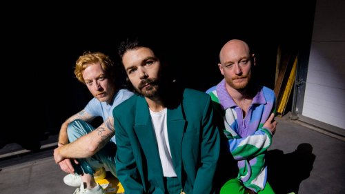 Biffy Clyro set for a surprise last minute Glasgow gig under early band name?