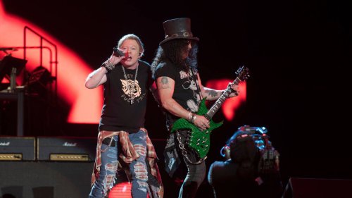 Guns N' Roses cancel Glasgow gig due to "illness and medical advice"