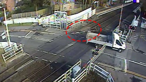 ‘Shocking’ CCTV footage released of Worcestershire level crossing misuse ahead of Easter travel