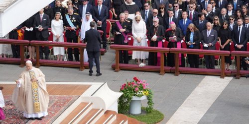 Snubbed: Pope gives JD Vance just 17 seconds — but has long meetings with other leaders