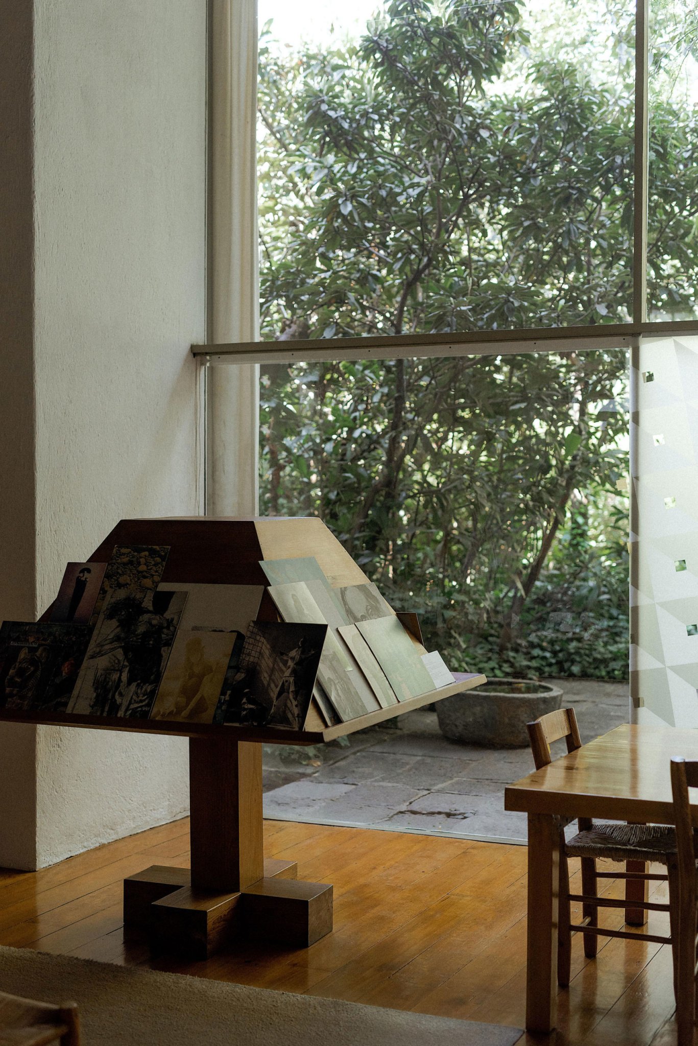 Photography Unveils the Secret Stillness of Casa Estudio Luis Barragán