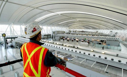 Canadian construction companies alarmed about Chinese bid