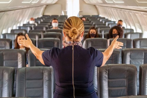 The Surprising Reason Flight Attendants Ask You to Open Window Shades During Takeoff and Landing