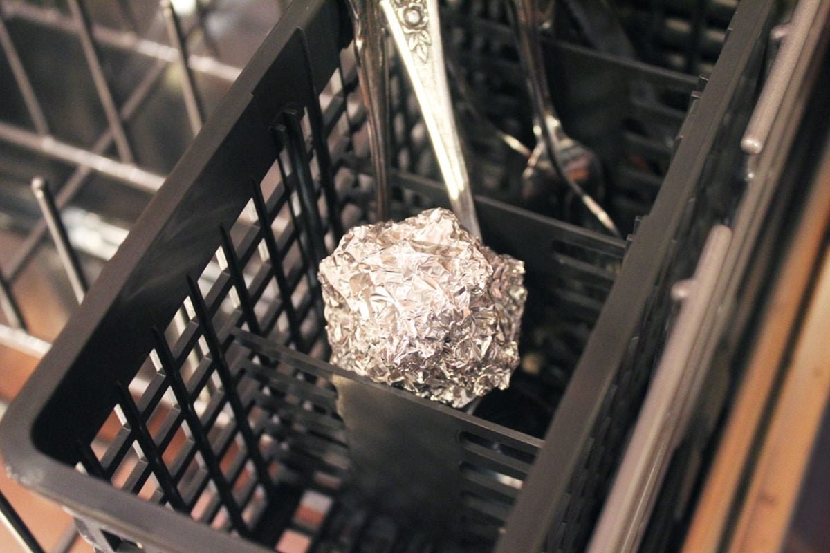 This Is Why You Should Put Aluminum Foil in Your Dishwasher