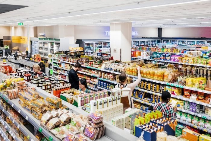This Is Why Most Grocery Stores Don’t Have Windows