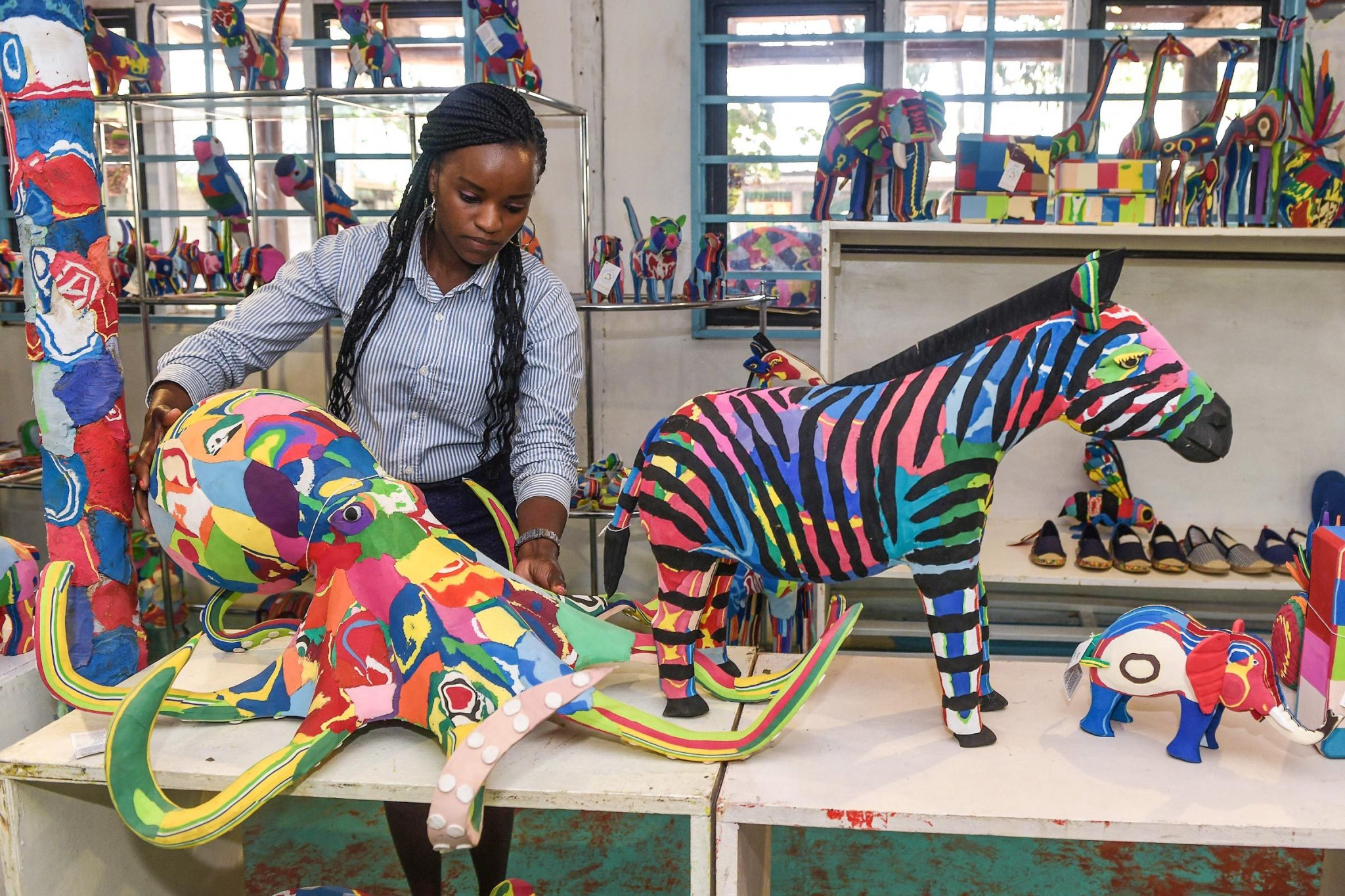 See How Discarded Flip-Flops from Kenya's Beaches Become Stunning Sculptures