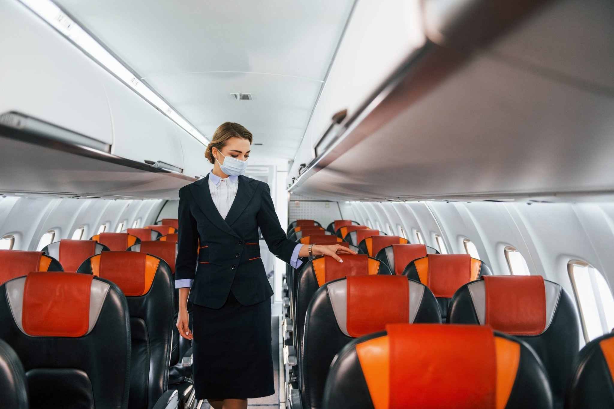 This Is What a Flight Attendant First Notices About You