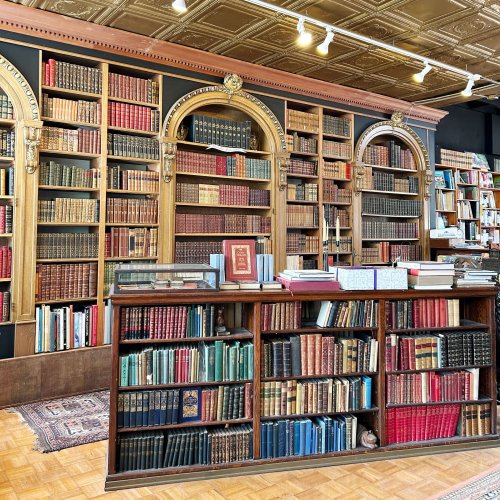 I Visit Local Bookstores on Every Trip I Take—Here's Why You Should Too
