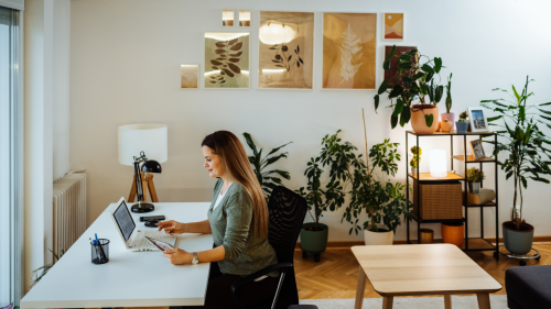 21 Companies That’ll Pay You to Work From Home and Send You a Free Laptop